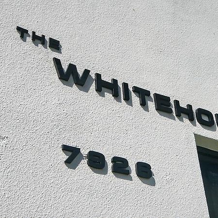 Miami Whitehouse Apartments North Bay Village Exterior photo